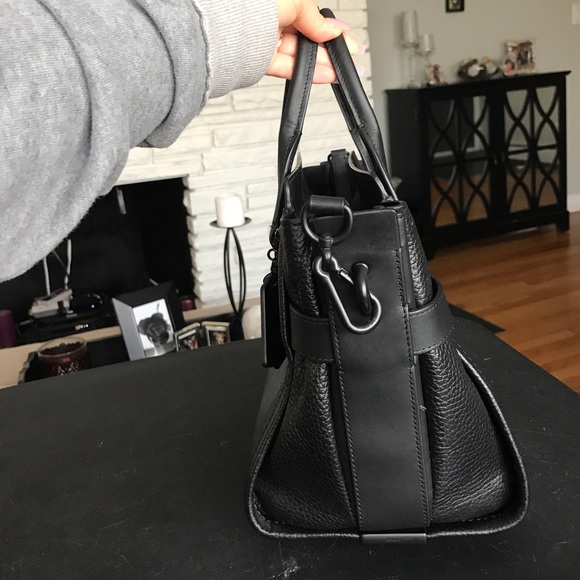 Coach Handbag - Picture 5 of 6